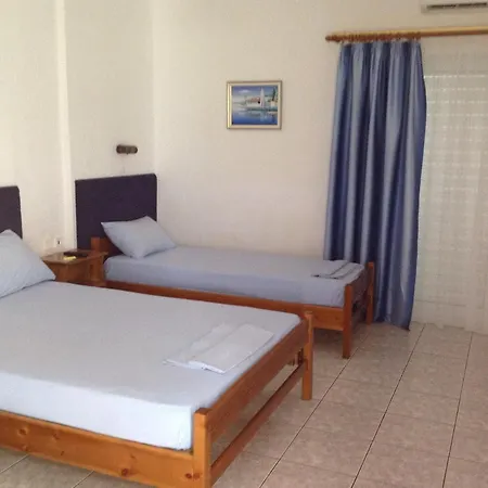 Anna Aparthotel *